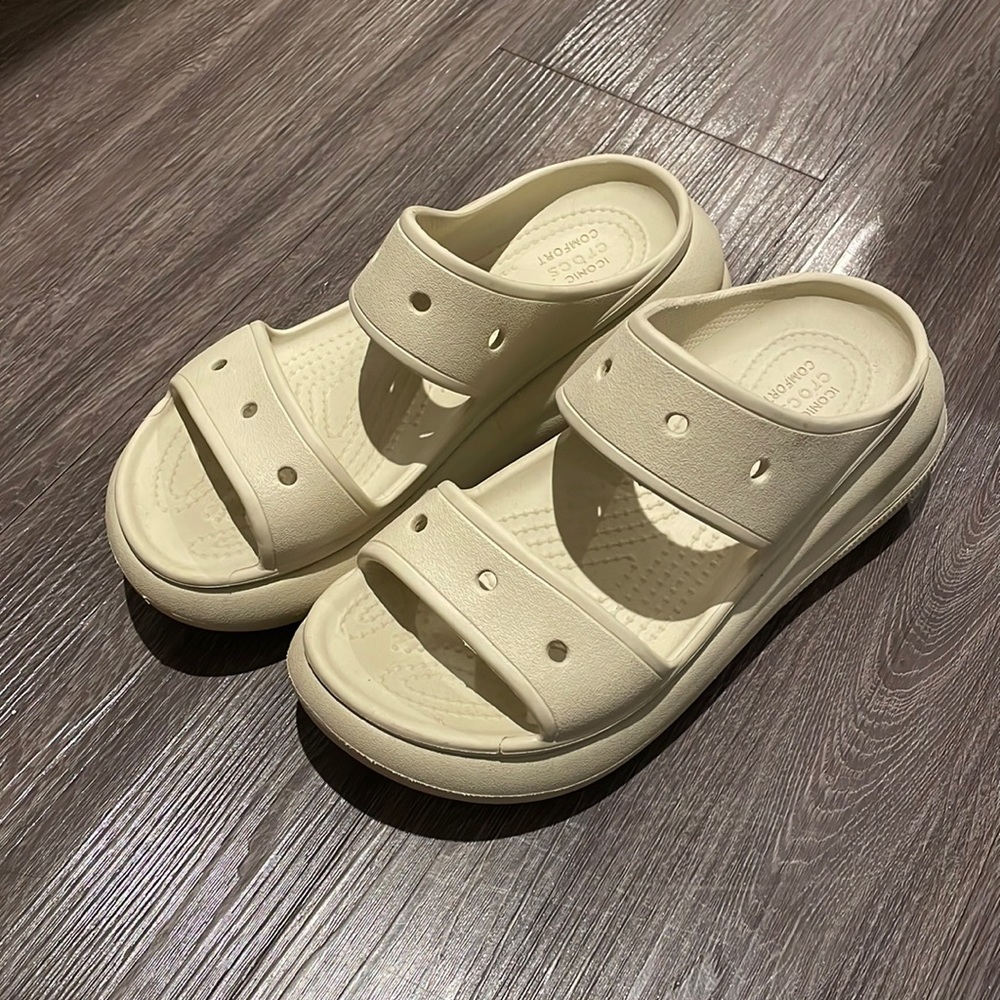 CROCS CRUSH PLATFORM